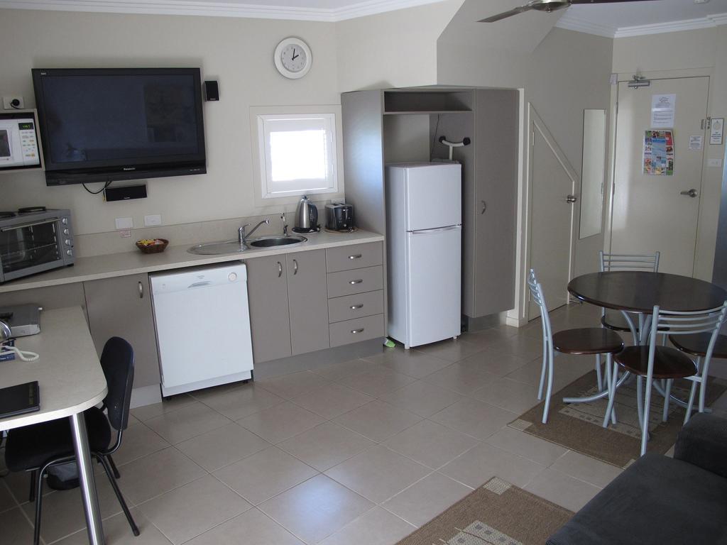 Aston Hill Motor Lodge Port Macquarie Eksteriør billede
